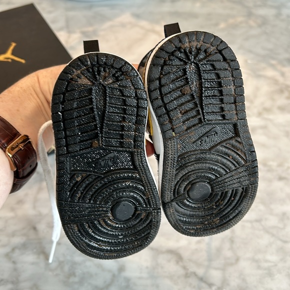 Air Jordan Nike kids mid-SE lace up running shoes size 5C - Picture 7 of 11